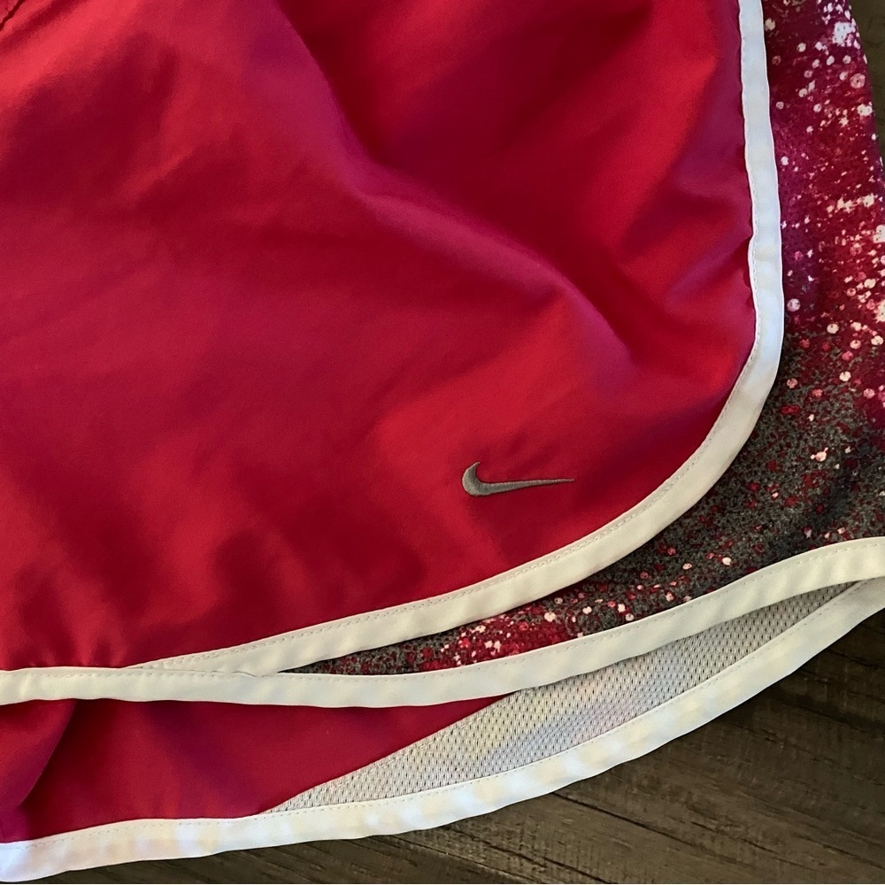 Nike  Dri - Fit athletic pink Women’s short size S - Picture 4 of 7